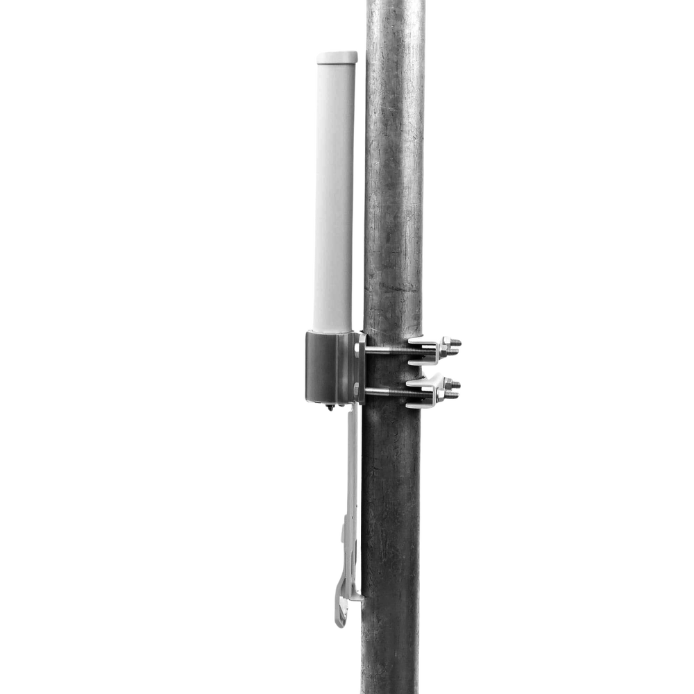 Antena omnidireccional, potente cobertura de 360°, doble polaridad MIMO 2x2, frecuencia 5 GHz (5.45-5.85 GHz) de 10 dBi