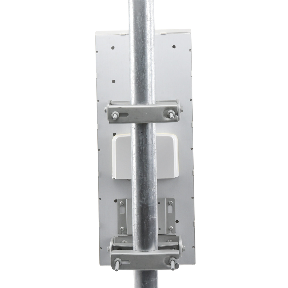 Antena sectorial ePMP 3000 de 90 grados, 17 dBi, 4.9-5.97 GHz, MU-MIMO 4x4, incluye kit de montaje para EPMP3K