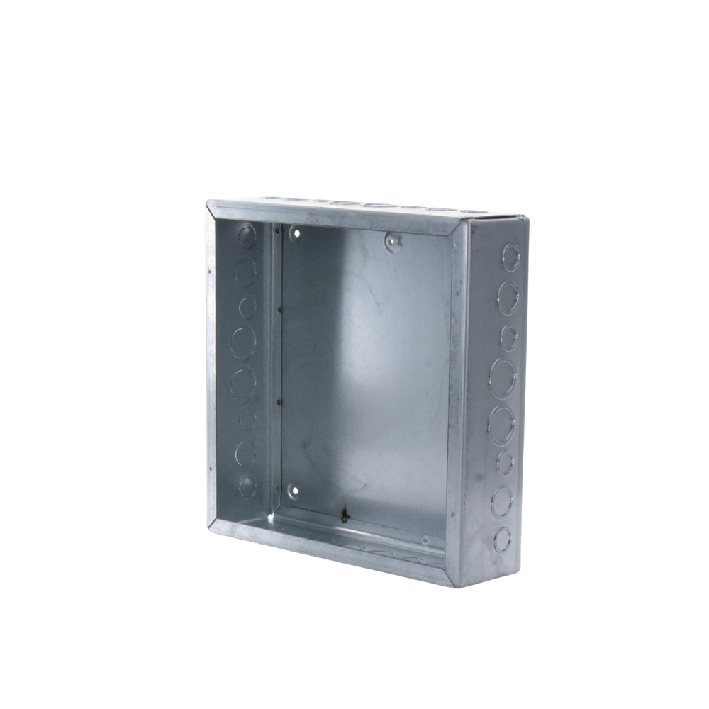 Caja Extra Grande 15"x15"x 4"/ Profundidad 4"/Entradas Laterales - Finales 4 Entradas de 1/2"- 3/4", 2 Entradas de 3/4" - 1" y 2 Entradas de 1"- 1 1/4"/ Incluye tapa / Incluye tapa.