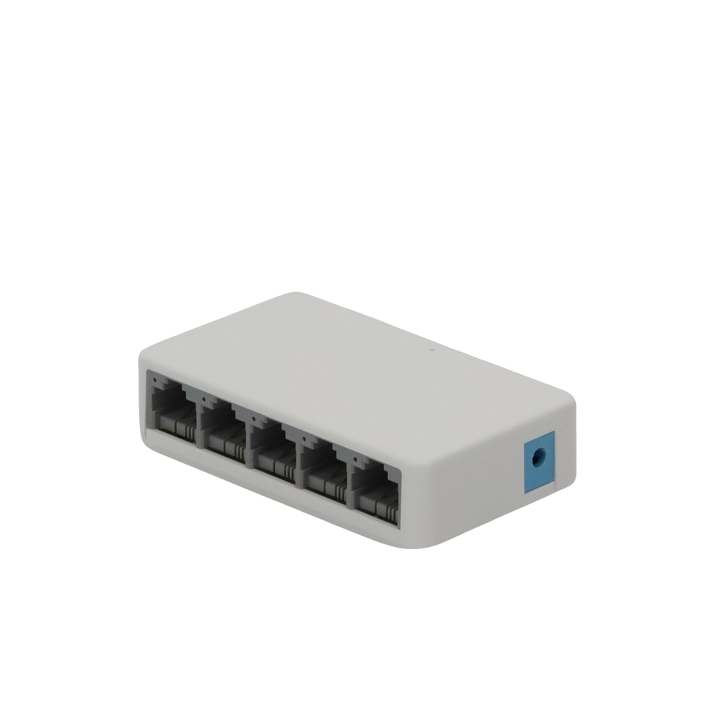 Switch NO Administrable / Para escritorio / 5 puertos 10/100 Mbps / Diseño Compacto / Plug and Play
