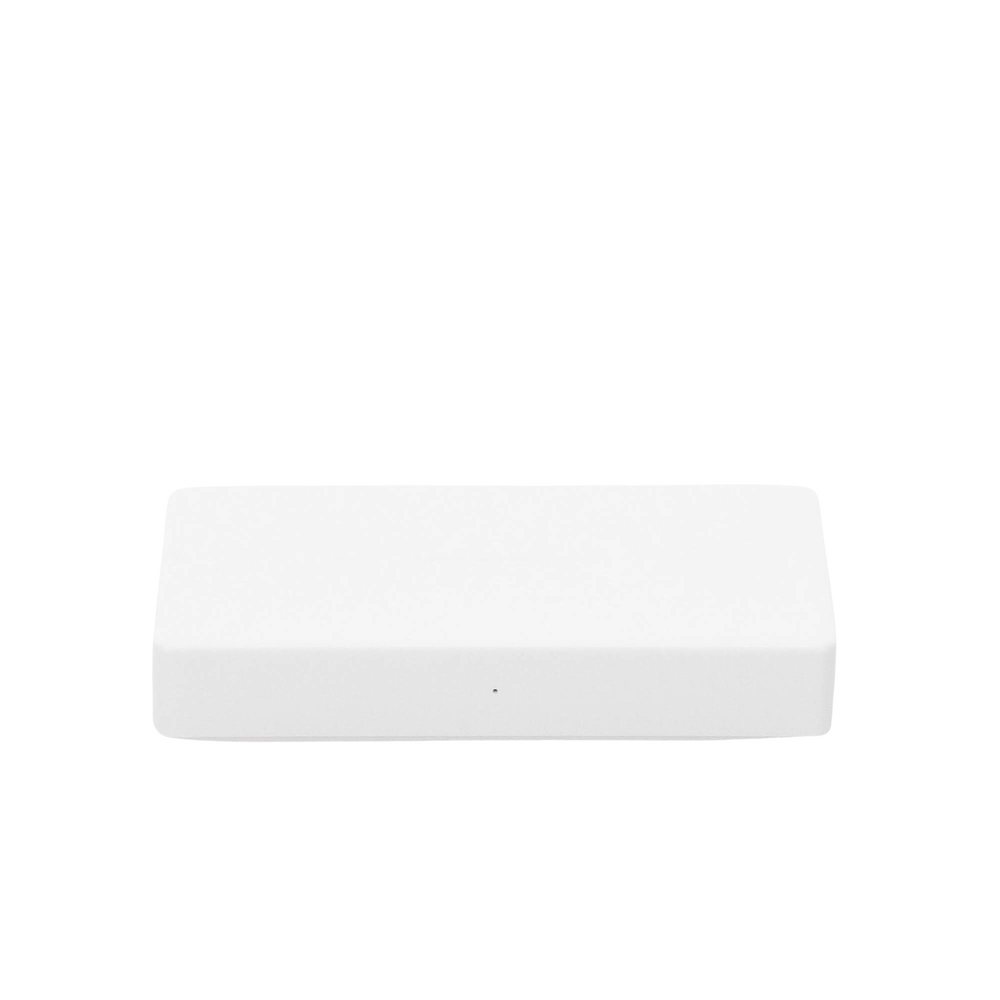 Switch NO Administrable / Para escritorio / 8 puertos 10/100 Mbps / Diseño Compacto / Plug and Play