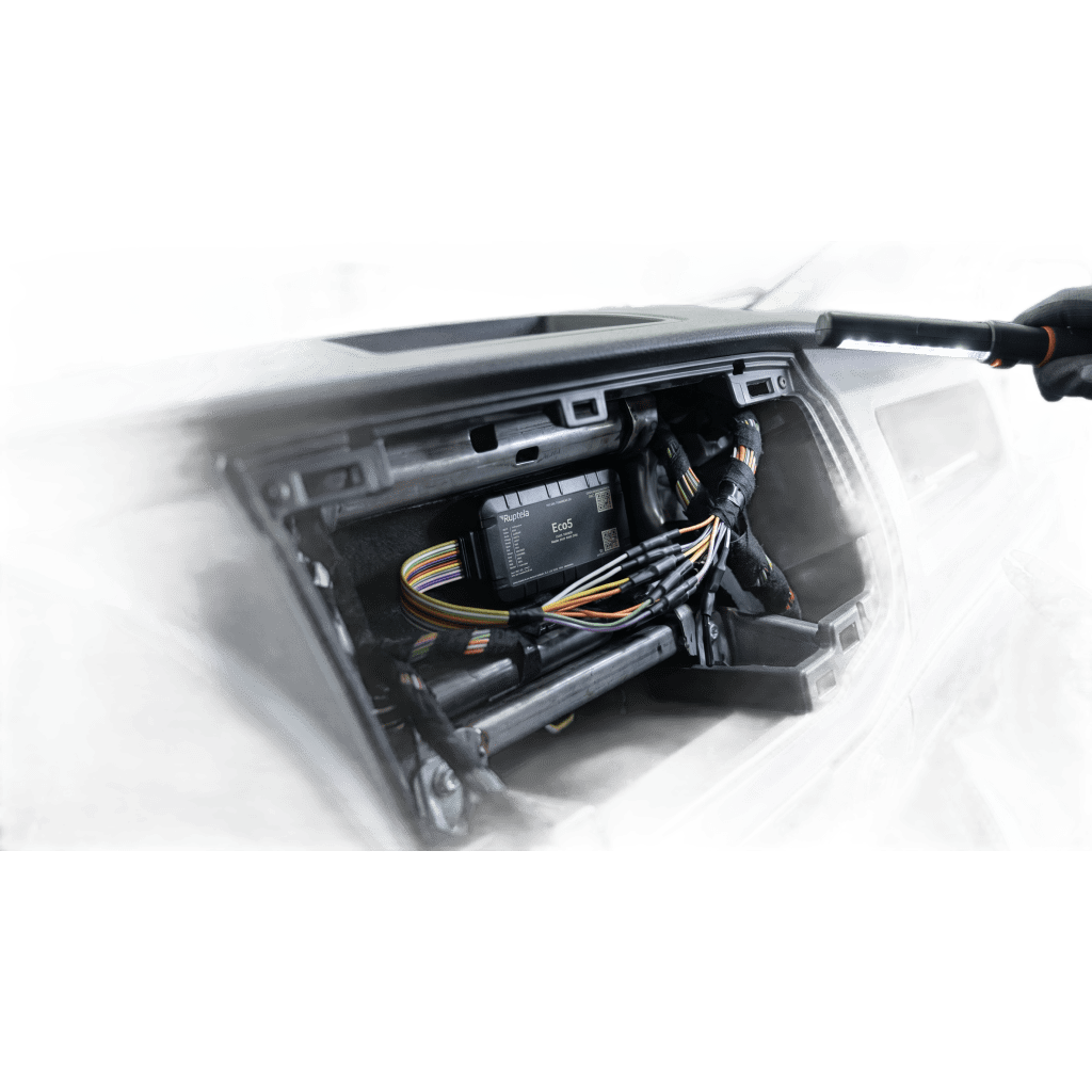 Dispositivo de Rastreo Vehicular / Conectividad LTE Cat1 y LTE-M / BLE 5.0 / GNSS U-blox / Carcasa IP54 / Batería Interna de Respaldo / Detecta Interferencias