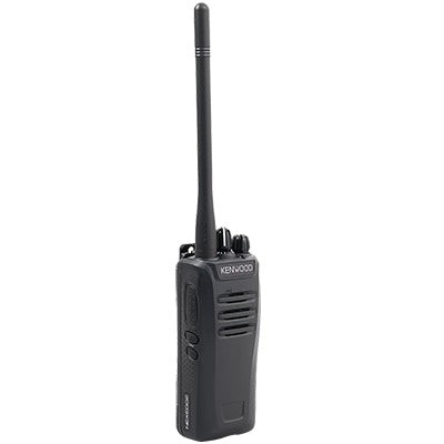136-174 MHz, 5 W, 32 Canales, NXDN-Analógico, GPS, Encriptación, Roaming multi-sitio, Incluye Batería, Antena, cargador y clip.