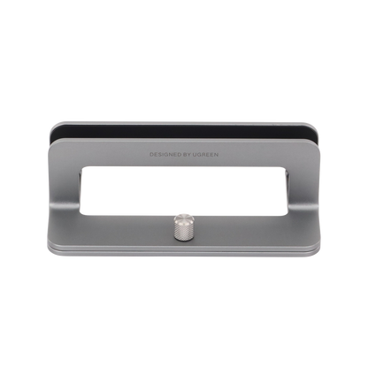 Soporte Vertical para Laptop / Adecuado para escritorio / Anchura Ajustable (12-26mm) / Amplia compatibilidad / Anti-Arañazos / Anti-Deslizante /Ajustable Mediante Tornillos / Color Plata / Aluminio + Silicona