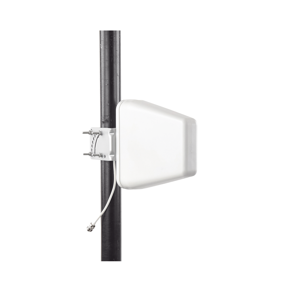 Antena Direccional de Banda Ancha de Alto Desempeño, 698-960 MHz / 1695-2700 MHz, conector N hembra. 50 Ohm de impedancia.