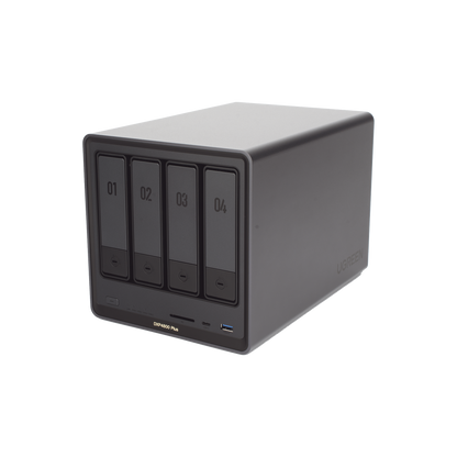 NAS UGREEN NASync DXP4800 Plus / Procesador Intel Pentium Gold 8505 5 Núcleos / 4 Bahías SATA + 2 M.2 NVMe PCIe 4.0 / 8GB DDR5 Expandible a 64GB / 10GbE + 2.5GbE / USB 3.2 Gen 2 Tipo C / HDMI 4K / Sistema Almacenamiento Conectado Red