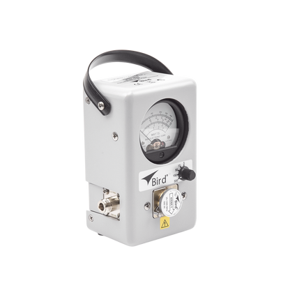 Wattmetro Direccional Thrueline de Banda Ancha con Elemento Fijo de 25-1000 MHz, 5-500 Watt .