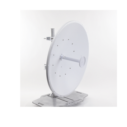 Antena Direccional airFiber X, ideal para enlaces Punto a Punto (PtP), frecuencia 5 GHz (4.9 - 5.8 GHz) de 34 dBi slant 45