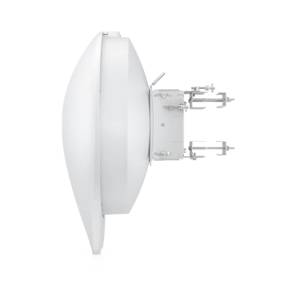 airFiber 60 XG Radio PtP 60 GHz (57–66 GHz) con Radio de Respaldo de 5 GHz, Para una Distancia de Hasta 4 km con Soporte SFP+