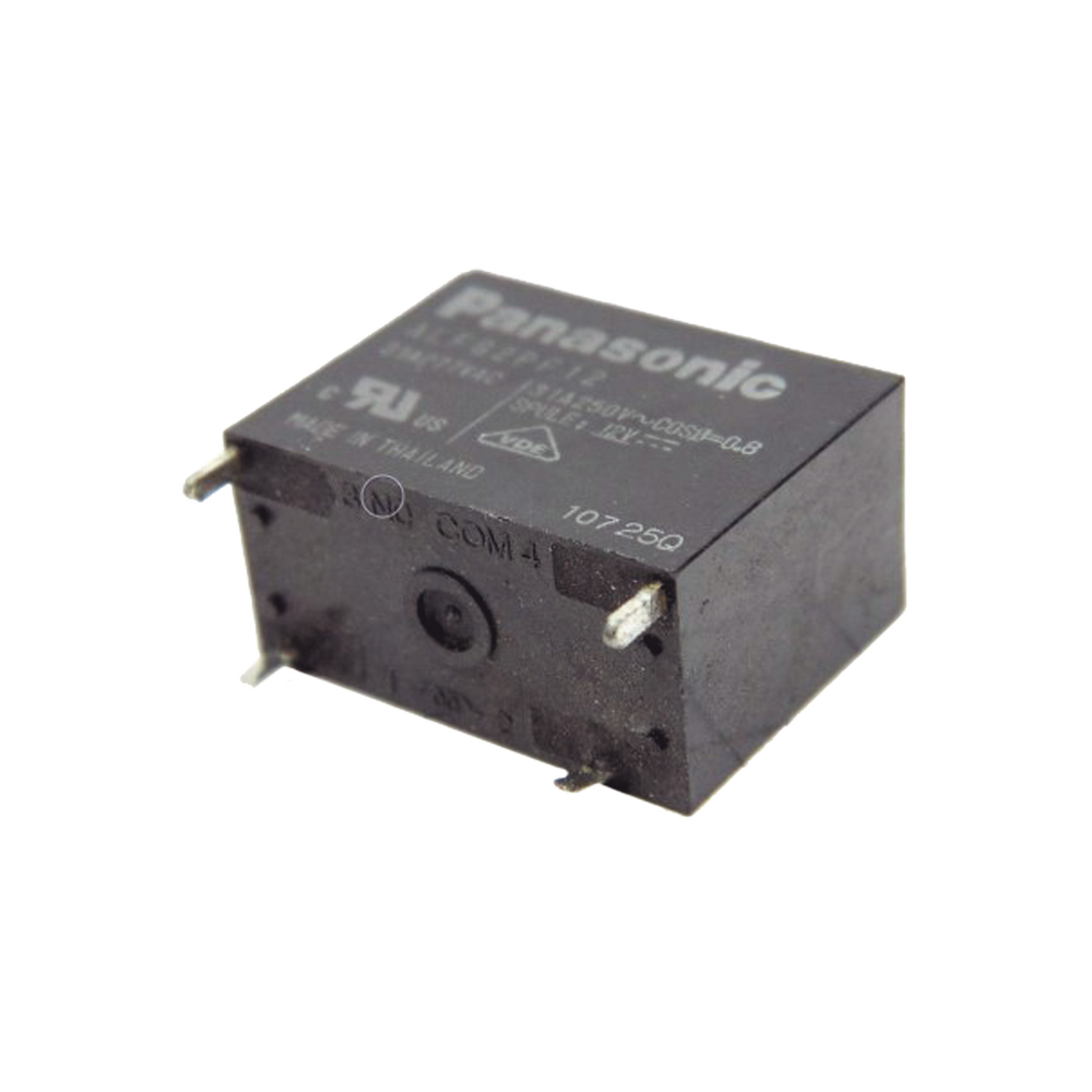 Relevador de 4 pines para tarjetas impresas Through-Hole de 12 Vcc, 31 Amp.