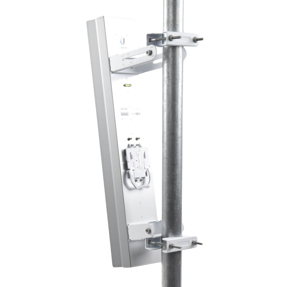 Antena sectorial para estaciones base airMAX AC de 60° de cobertura horizontal, en 5 GHz (5150 - 5875 MHz) de 21 dBi