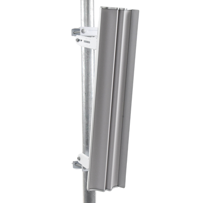 Antena sectorial para estaciones base airMAX AC de 60° de cobertura horizontal, en 5 GHz (5150 - 5875 MHz) de 21 dBi
