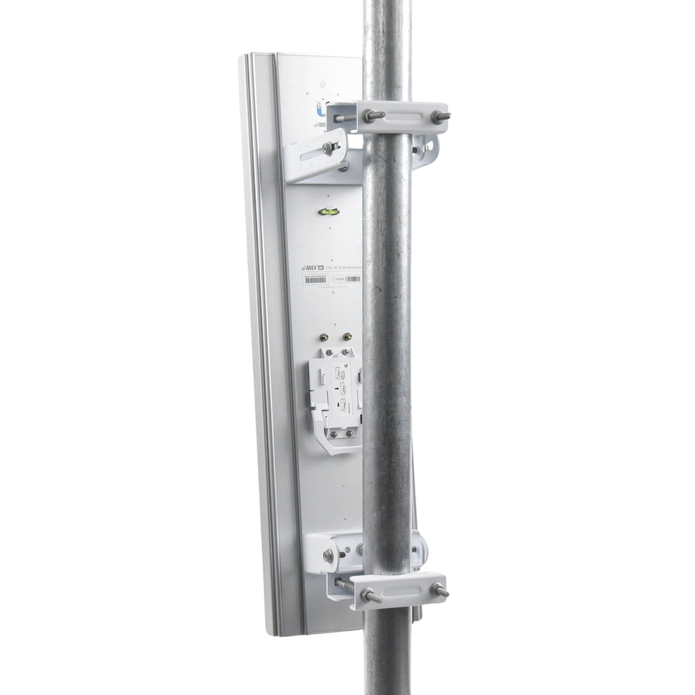 Antena sectorial para estaciones base airMAX AC de 45° de cobertura horizontal, en 5 GHz (5150 - 5875 MHz) de 22 dBi