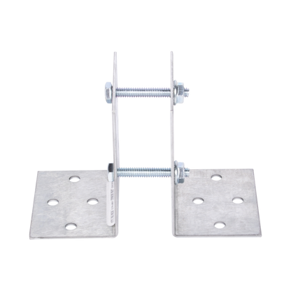 Base Multiposición para postes de paso o esquina en cercos electricos 100% Acero galvanizado.
