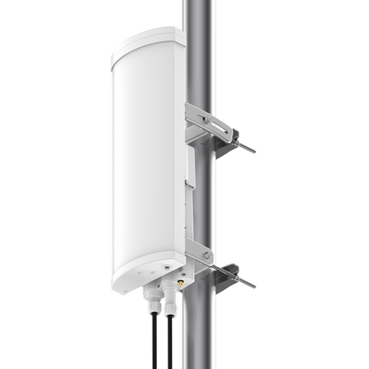 Antena sectorial  de 90 grados, 18 dBi, 5.9-7.1 GHz, MU-MIMO 4x4, incluye kit de montaje para EPMP4600