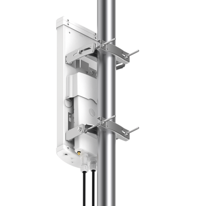 Antena sectorial  de 90 grados, 18 dBi, 5.9-7.1 GHz, MU-MIMO 4x4, incluye kit de montaje para EPMP4600