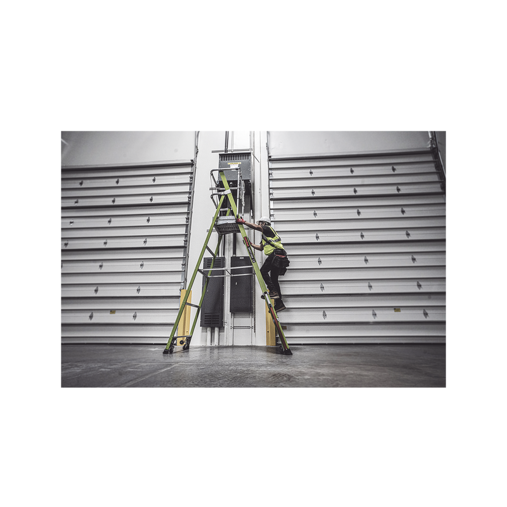 Escalera Fija de 8' (2.4m) de Fibra de Vidrio con Jaula y Peldaños de Aluminio. (SKU:19708-146).