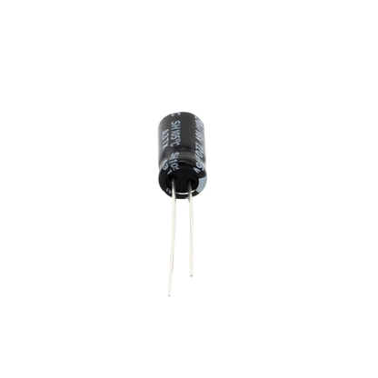 Capacitor Electrolítico en Aluminio, Radial de 220 µFd, 16 Vcc, 105 °C, 6.3 x 11 mm.