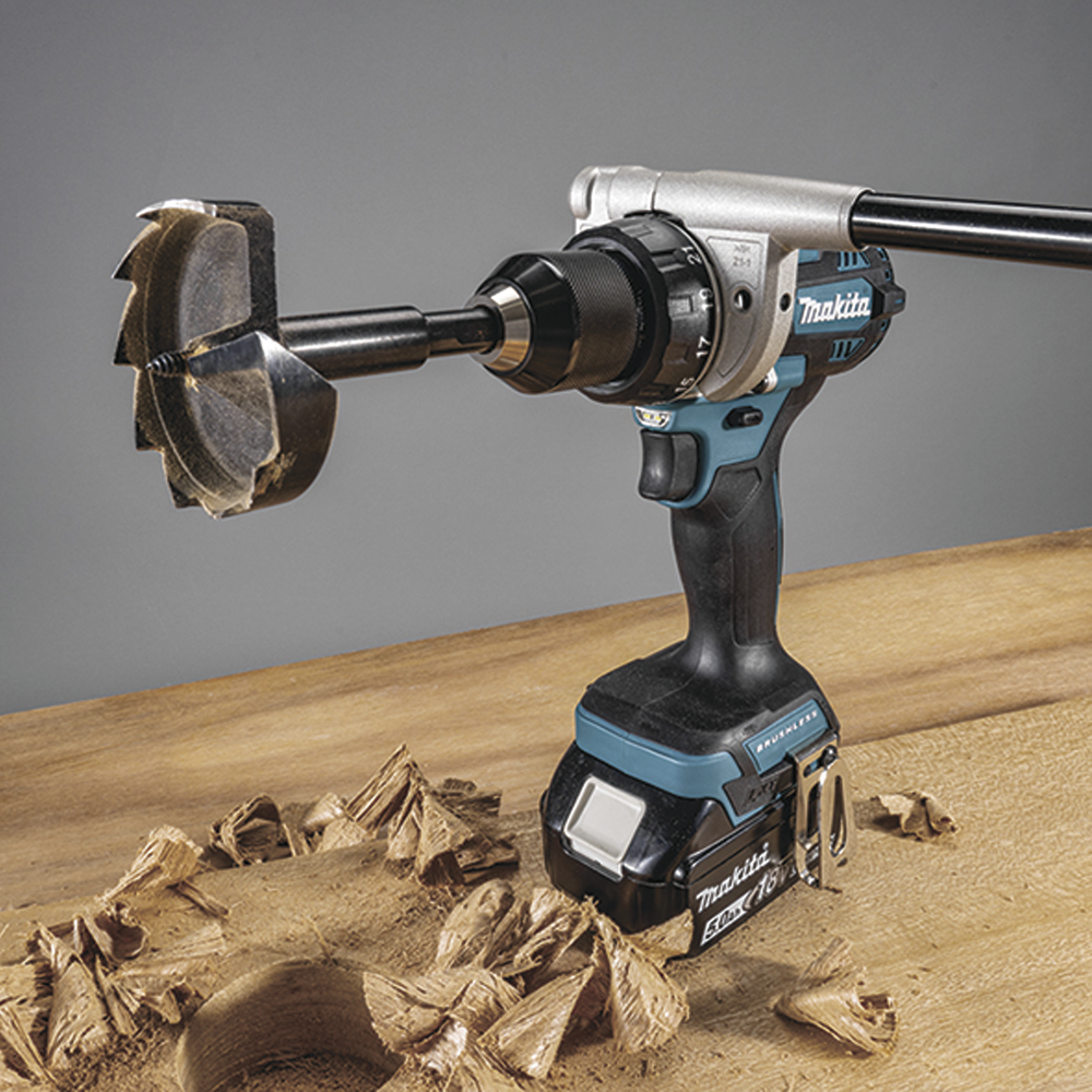 Taladro Atornillador BL 18 V 5 Ah LXT 130 Nm 2 Velocidades (0-550 0-2100 rpm). Incluye 2 puntas dobles empuñadura auxiliar y gancho. Sin baterías, sin cargador y sin maletín.