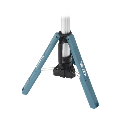 Lampara con Torre para Iluminación Inalambrica con tres Cabezales Multidireccionales , se extiende hasta 2.2 metros, Utiliza batería LXT® Litioâ€‘Ion de 18V.
