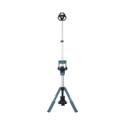 Lampara con Torre para Iluminación Inalambrica con tres Cabezales Multidireccionales , se extiende hasta 2.2 metros, Utiliza batería LXT® Litioâ€‘Ion de 18V.