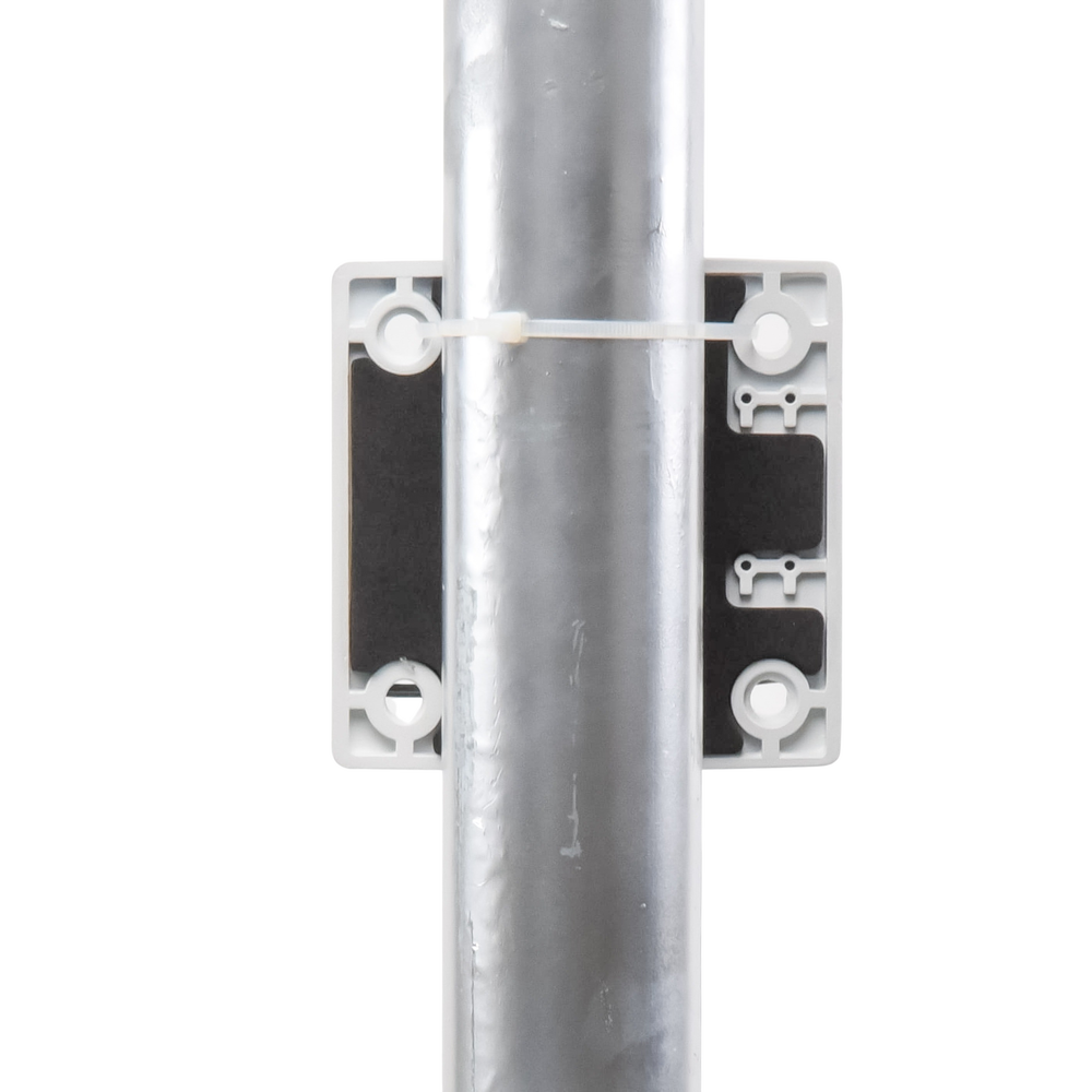 Montaje Metálico de Pared / Exterior / Compatible con Domos DS-2CD21XX