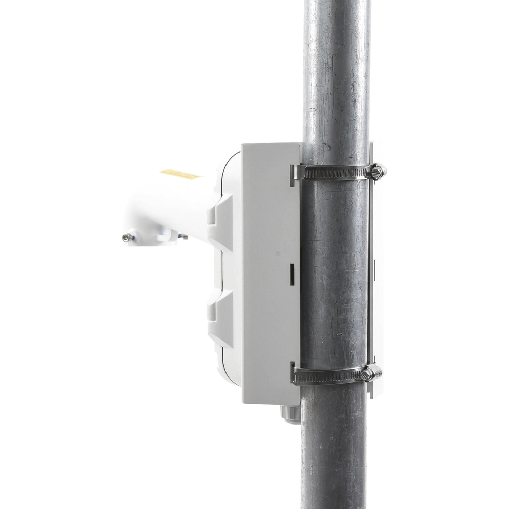 Montaje de Poste para Domos Hikvision / Color Blanco / Uso en Exterior