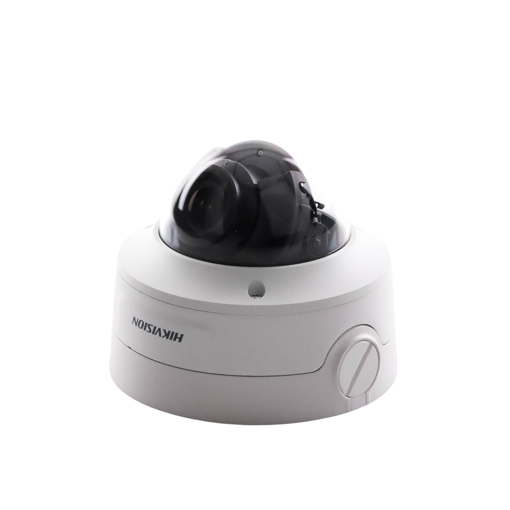Domo IP 8 Megapixel (4K) / Lente Mot. 2.7 a 13.5 mm / 40 mts IR EXIR / Exterior IP66 / IK10 / DARKFIGHTER / Audio y Alarma I/O / PoE+ / ONVIF / Micro SD / 4 Analíticos: AcuSense, Deteccion Facial, Conteo de Personas por Cruce y Zona