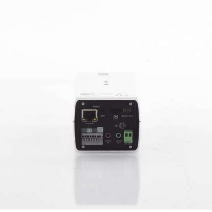 Camara Box IP 4 Megapixel / Serie PRO / DARKFIGHTER / PoE / 12 Vcc o 24 VCA / WDR 120 dB / ONVIF / RS-485 / BLC /  Entrada y Salida de Audio y Alarmas (No Incluye Lente) / Micro SD