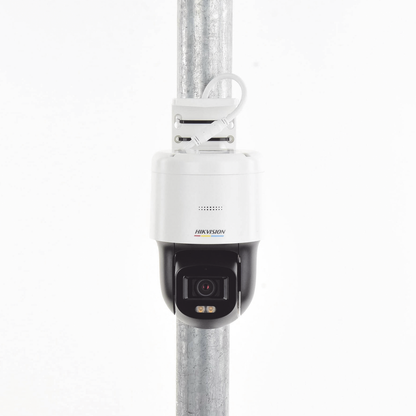 Domo PT IP 4 Megapixel / Lente 4 mm  / Luz Blanca 30 mts / dWDR  / PoE / IP66 / Micrófono y Bocina Interconstruido / Micro SD / Incluye Montaje de Pared y Techo