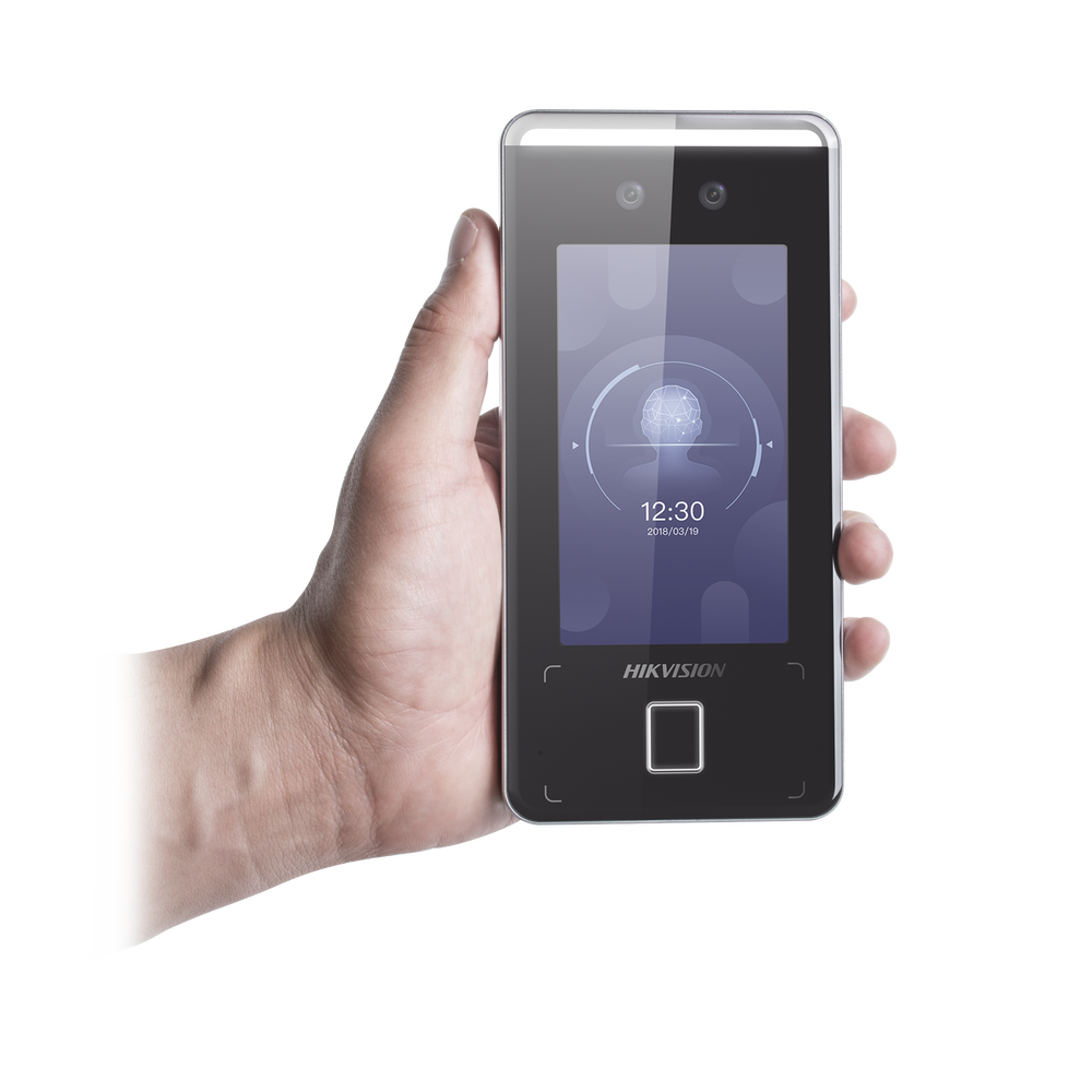 Terminal Min Moe WiFi de Reconocimiento Facial ULTRA RÁPIDO (Exterior IP65) / Hasta 1.5 mts en lectura / Soporta P2P Hik-Connect / 3,000 Usuarios /QR y Videoportero (ambientes de bajo ruido) / HIK-IA