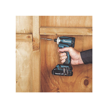 Atornillador de Impacto 18 Vcc, 3,800 RPM, 180N.m. Incluye: estuche MAKPAC, Cargador y 2 Bat. 5Ah