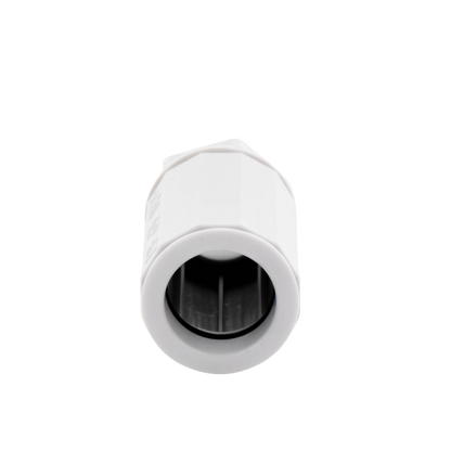 Conector de tubería rígida a caja (Racor), PVC Auto-extinguible, de 20 mm