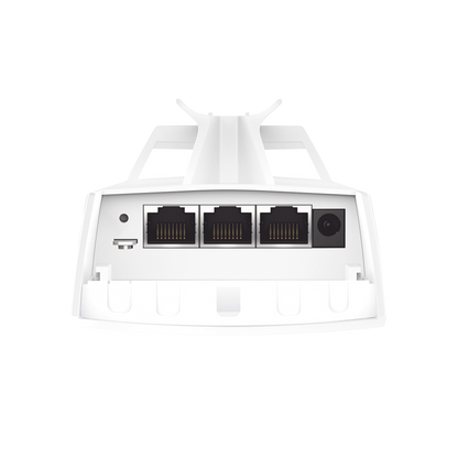 KIT de Enalce Inalámbrico Omada para Exterior / Frecuencia de 5GHz / Emparejamiento Automático / 3 puertos Gigabit / PoE Pasivo 24 Vcc o 802.3 PoEaf / Antena Direccional de 7 dBi MIMO 2x2 / Adminsitración Remota Mediante Omada