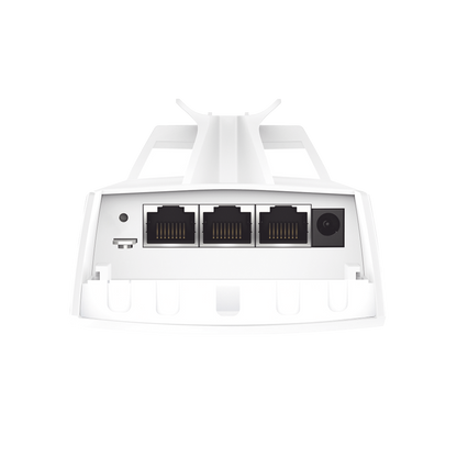Punto de Acceso Exterior Bridge 5 GHz / 867 Mbps / Alcance 5 km / IP65 / 3 Puertos Gigabit / Gestión Omada SDN / Protección Rayos 6 kV / PoE Pasivo