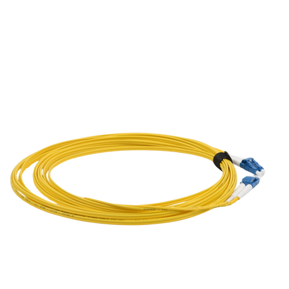 Jumper de Fibra Óptica Monomodo (OS2), XGLO, Riser, LC/UPC-LC/UPC Duplex, OFNR, Color Amarillo, 7 Metros