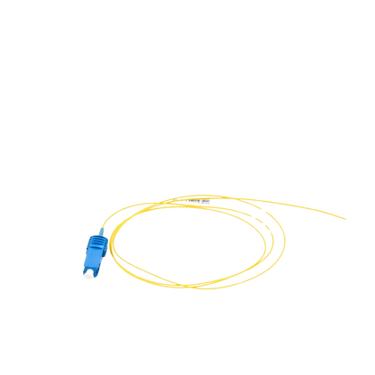 Pigtail de Fibra Óptica SC/UPC Simplex, Monomodo OS1/OS2 XGLO, OFNR, Color Amarillo, 1 Metro (3.28 Pies)