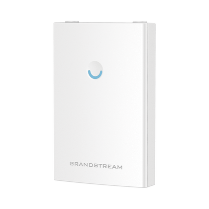 Punto de acceso para exterior Wi-Fi 802.11 ac 2.33 Gbps, Wave-2, MU-MIMO 4x4:4, de largo alcance con administración desde la nube gratuita o stand-alone.