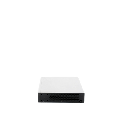 Switch PoE+ Administrable / 24 Puertos 10/100/1000 Mbps + 4 SFP / 360W PoE Total / Switching 56 Gbps / Cloud GWN Sin Costo / Montable en Rack