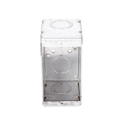 Caja (Chalupa) Multigang de 1 Gang/ Profundidad de 2-1/2 Pulgadas (6.35 cm)/ 8 TKO (1/2 y 3/4).