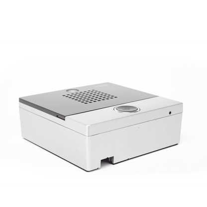 Mini video Intercomunicador para hotelería y hospitales, con diseño elegante, PoE, cámara 1Mpx, 1 botón, 1 relevador integrado de salida y entrada.