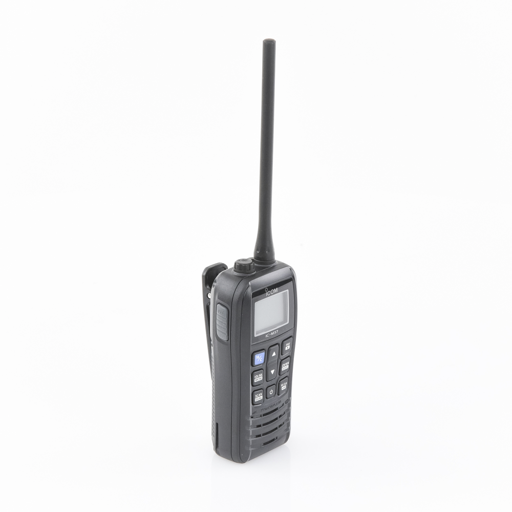 Radio Marina VHF / 6W Potencia Transmisión / IP57 Submersible 1m 30min / Flotación con Alarma / 156-163 MHz / Dualwatch-Triwatch
