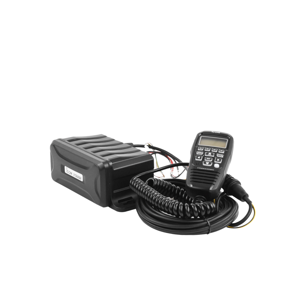 Radio Marina VHF / 25W de Potencia / Clase D DSC Integrado / IPX7 Submersible / Interfaz NMEA 0183