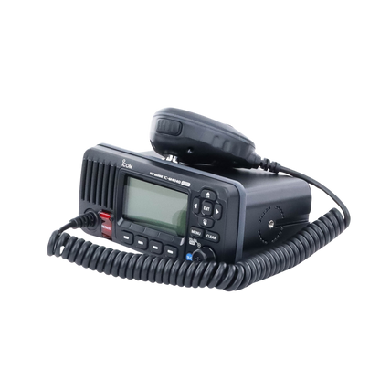 Radio VHF Móvil Marino, Función de cancelación de ruido, GPS interconstruido, Salida de potencia de 10W, Bocina Manual, Elimina Residuos de Agua de la Bocina, IPX7 Sumergible, Color Negro.