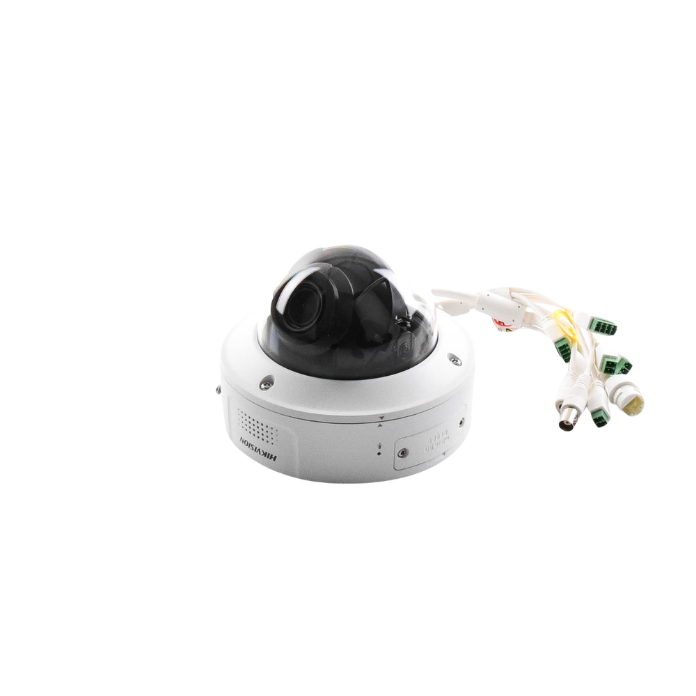 Domo IP 4 Megapixel / Lente Mot. 2.8 a 12 mm / 40 mts IR EXIR / IK10 / IP67 / H.265+ / WDR 140 dB / Captura Facial / DeepinView / Búsqueda por Atributos / 2 Micrófonos Integrados / Micro SD