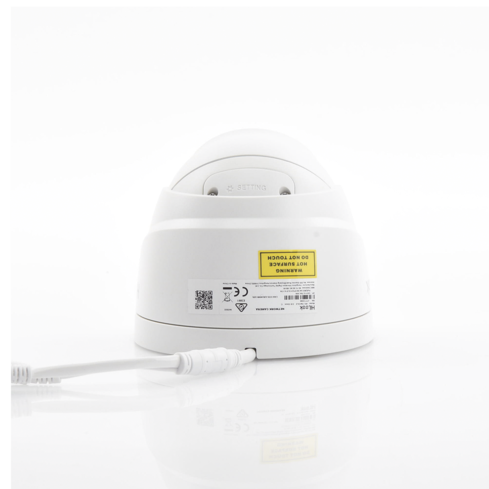 Turret IP 4 Megapixel / Lente Motorizado 2.8 - 12 mm / 30 mts IR EXIR / PoE / Exterior IP67 / WDR 120dB / Micro SD / H.265+ / Onvif