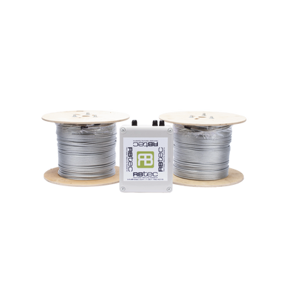 Cable Sensor Perimetral IRONCLAD / 610 m (2,000 ft) / 2 Zonas / Cerca Ciclónica / Sin Falsas Alarmas por Viento / Tarjeta LPU400 / Calibración por Software