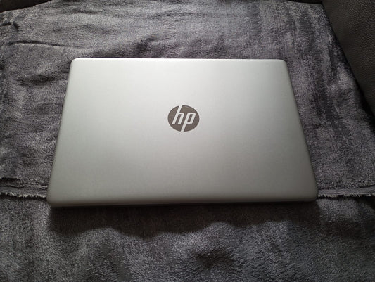Laptop HP Intel(R) Celeron(R) N4120 16GB Ram Disco Solido 256GB 8 NUCLEOS