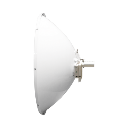 Antena Direccional de Alto Rendimiento/ Parábola profunda para mayor aislamiento al ruido  / 3 ft / 4.9 a 6.1 GHz / Ganancia de 32.1 ± 1 dBi / Soporte de acero inoxidable / polaridad en 90 ° y 45 ° / Incluye montaje.