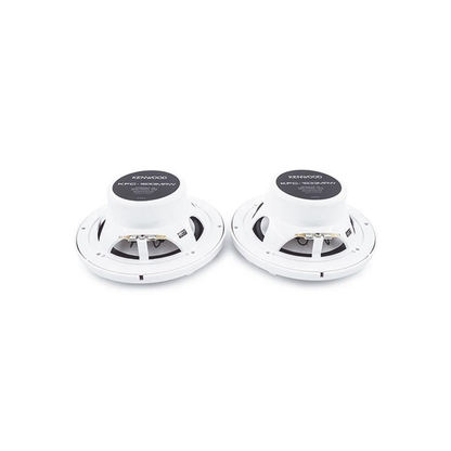 Par de altavoces fabricados en grado marinos en color blanco de 6.5" potencia máxima de 150 W
